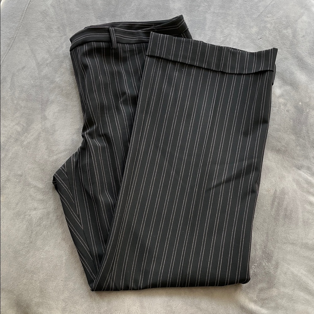 Nine West Women's Black w/Lavender Pinstripe Wide Leg Pants